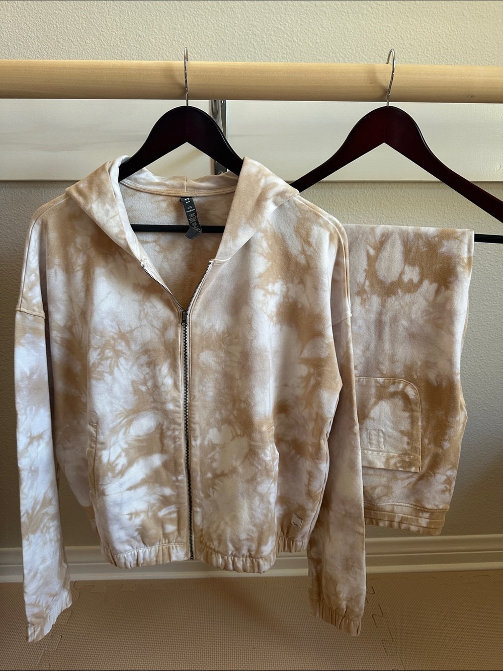 Vuori Tie-Dye Zip Hoodie and Joggers in Cream and Beige